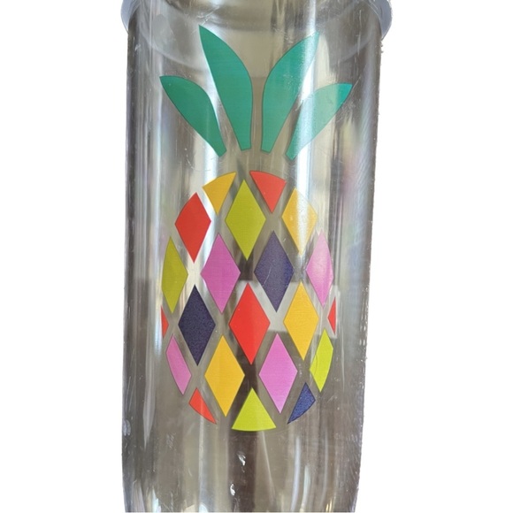 🌸 PLASTIC CLEAR MARTINI SHAKER WITH PINEAPPLE DECAL - Picture 2 of 3